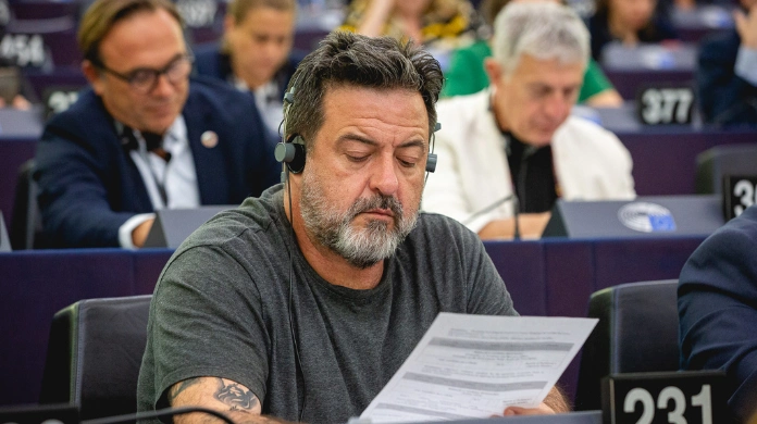 Former MEP Manu Pineda’s Pro-Russia rhetoric
