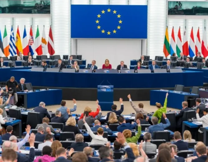 Brussels MEPs’ Undeclared Side Jobs Exposed by Knews and Transparency International