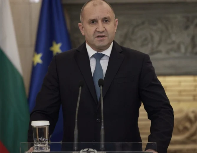 Bulgaria's Radev Vows Corruption Crackdown in Snap Election