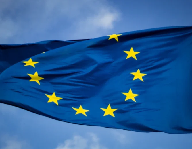 EU Adopts Landmark Anti-Corruption Directive 2026