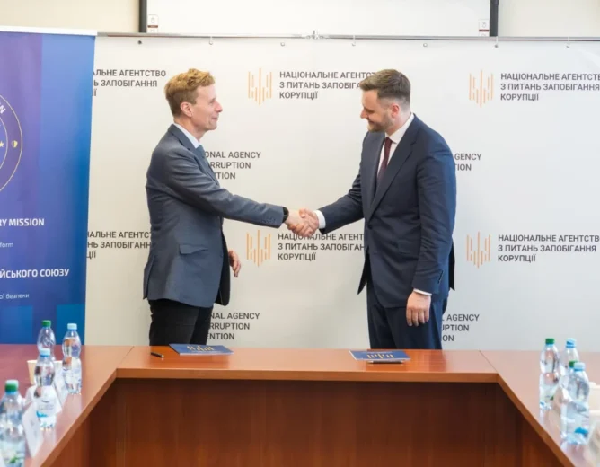 EUAM Ukraine and NACP Sign Deal to Boost Anti-Corruption Efforts
