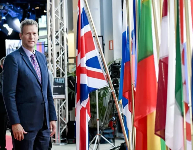 Former Brexit Party MEP Admits Accepting Bribes to Shill for Russia