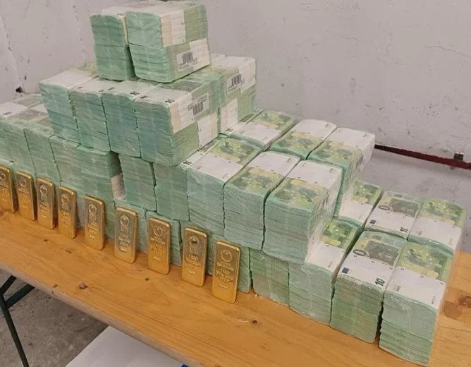Hungarian Seizure €251M Ukrainian Cash, Gold Money Laundering Probe 
