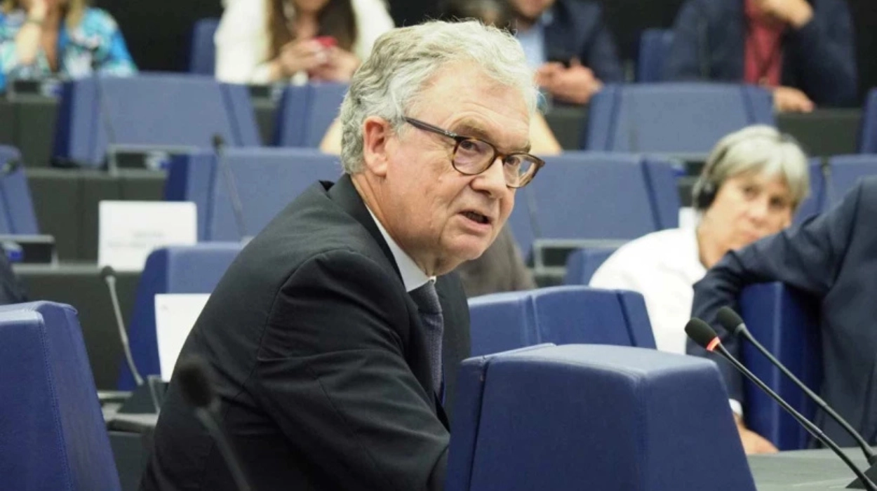 Jean-Paul Garraud Justice Home Affairs RN MEP Pocketed €200k Emirati Payoffs Hypocrisy Unveiled
