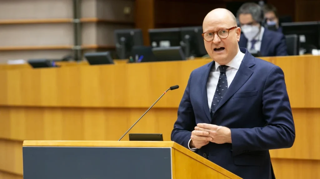 MEP Bart Groothuis Declines Brussels Watch’s Request to Comment on EU Transparency Investigation