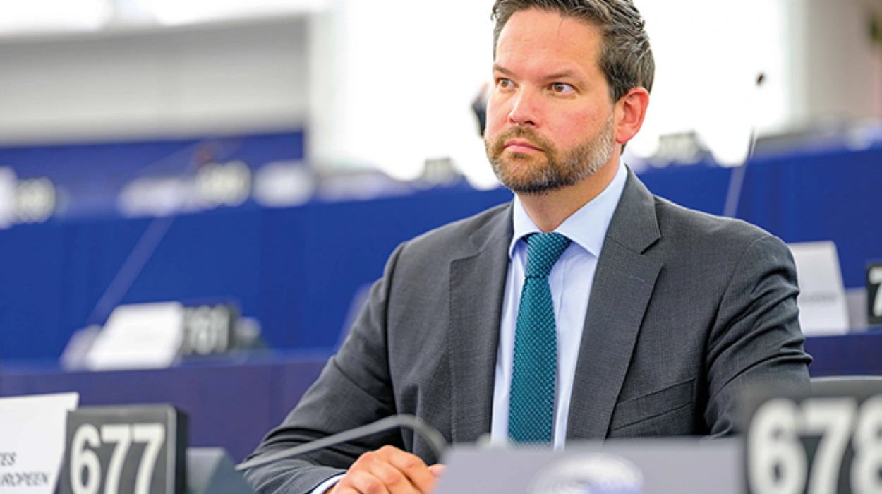 MEP Lukas Mandl’s Influence on Removing UAE References in Resolution
