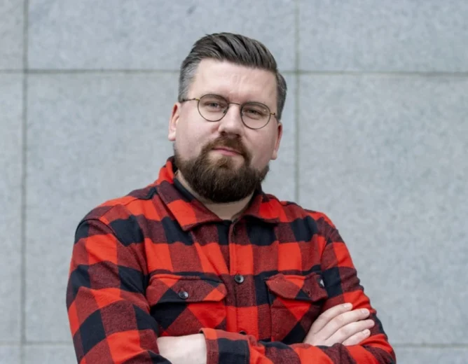 MEP Sebastian Tynkkynen Responds to Brussels Watch Report on Russian Interference