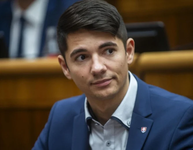 Slovak MEP Erik Kaliňák Faces Scrutiny Over UAE Visit and Sudan War Allegations