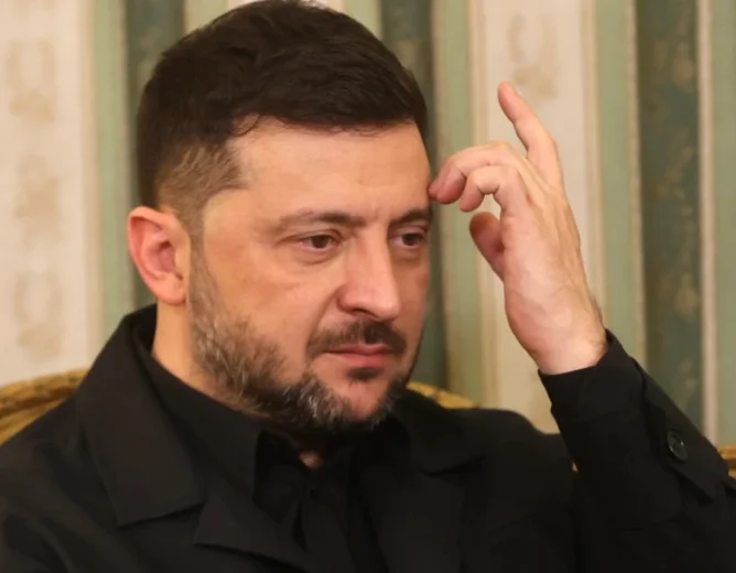 US Ukraine Aid Scrutiny Grows as Zelenskyy Aides Face Corruption Probes
