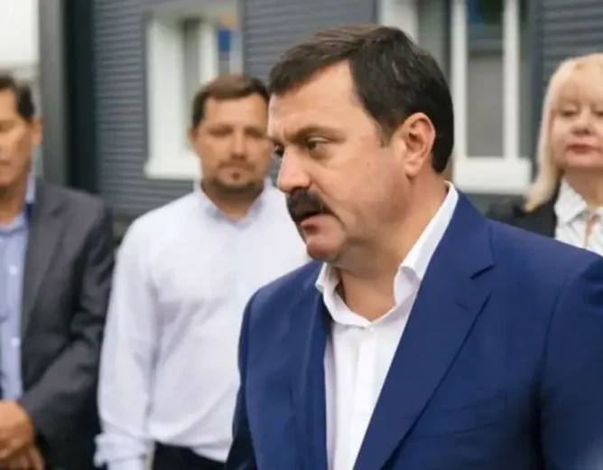 Ukraine High Anti-Corruption Court Convicts Andrii Derkach of Treason
