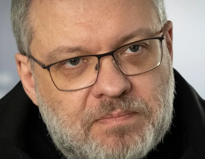 Ukraine Ministers Resign in $100M Energy Corruption Scandal